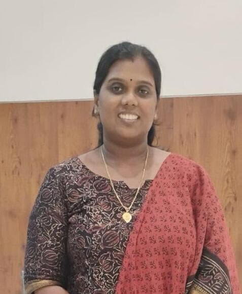 Akhila S R